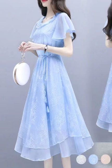 Vestido de chiffon com renda que disfarça a barriga e faz você parecer mais magra.07