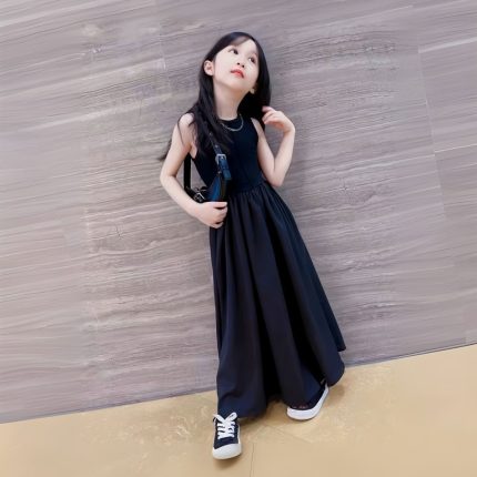 80Vestido preto infantil elegante e versátil