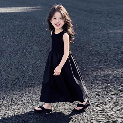 74Vestido infantil preto estiloso